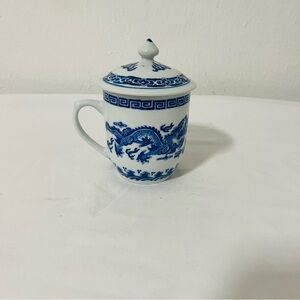 DRAGON Blue White Asian Porcelain Tea Steeping Mug with Lid Printed Dragon